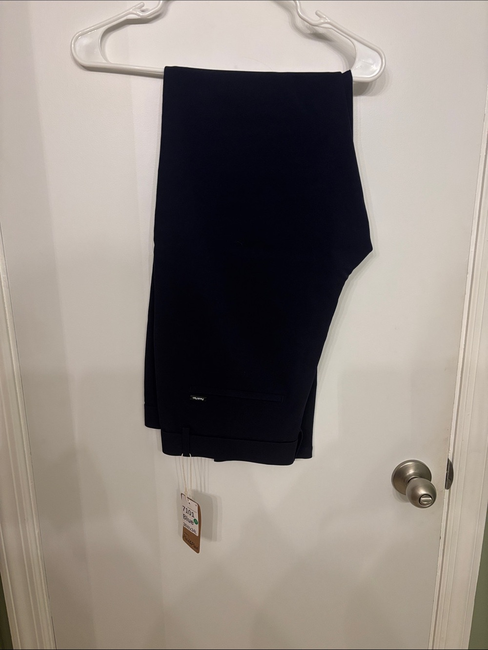 Tailored Men's Dress Pants in Black - Sleek Professional Trousers